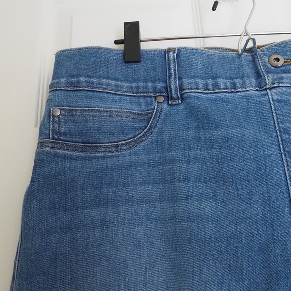 SPANX Cropped Wide Leg Pull on Jeans Plus Size 3X - Picture 3 of 8